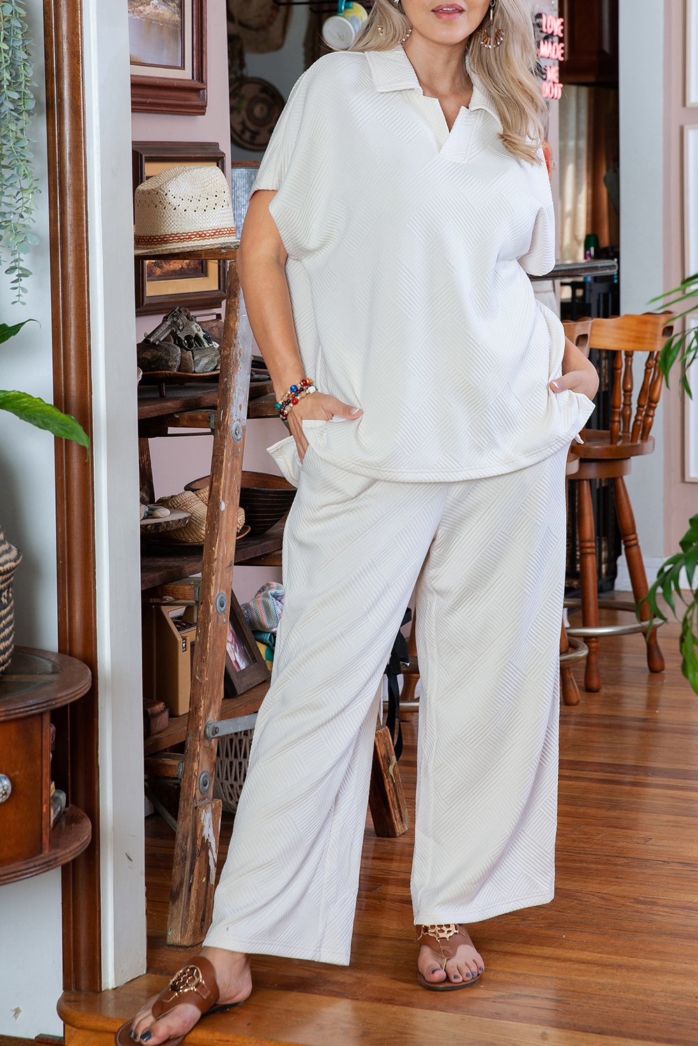Beige Ensemble Haut et Pantalon à Col Texturé Grande Taille – Image 8