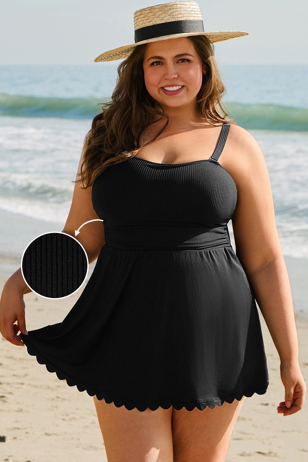 Black Plus Size Textured Scalloped Trim Swim Robe avec culotte