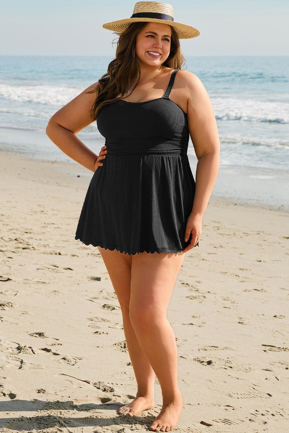 Black Plus Size Textured Scalloped Trim Swim Robe avec culotte – Image 7